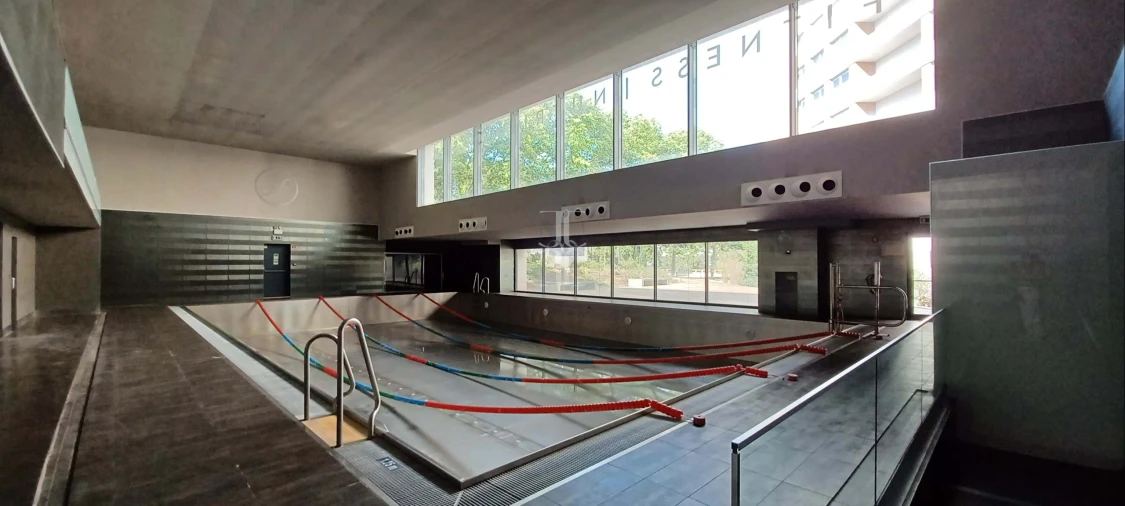 Negócio para Venda em Parque das Nações Foto 12