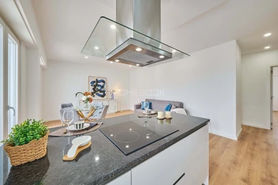 Apartamento T3 para Venda em Benfica