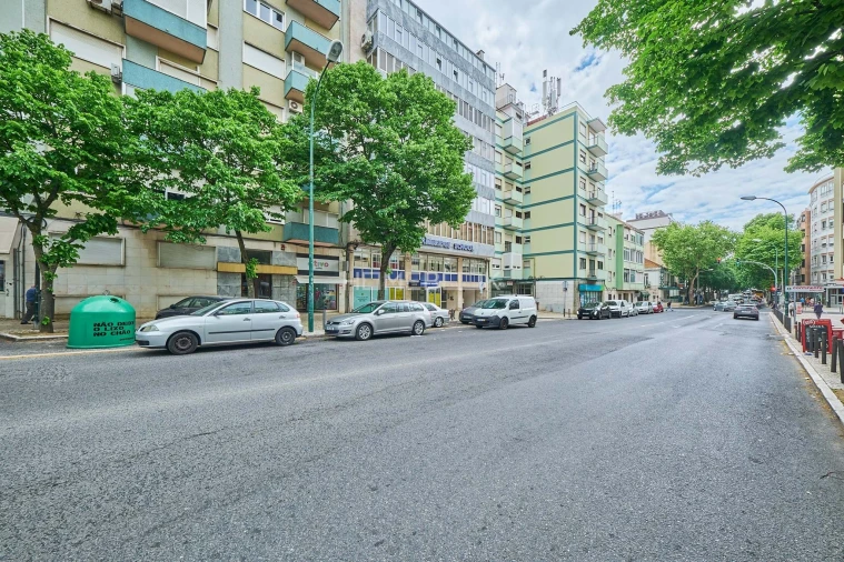 Apartamento T3 para Venda em Benfica Foto 27