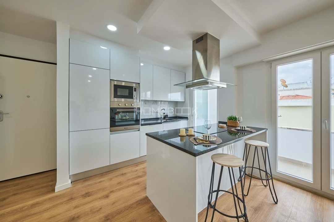 Apartamento T3 para Venda em Benfica Foto 4