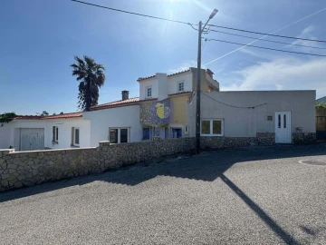 Moradia T4 para Venda em Peniche