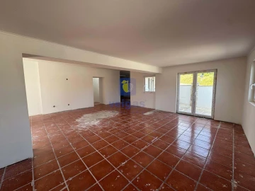 Moradia T4 para Venda em Peniche