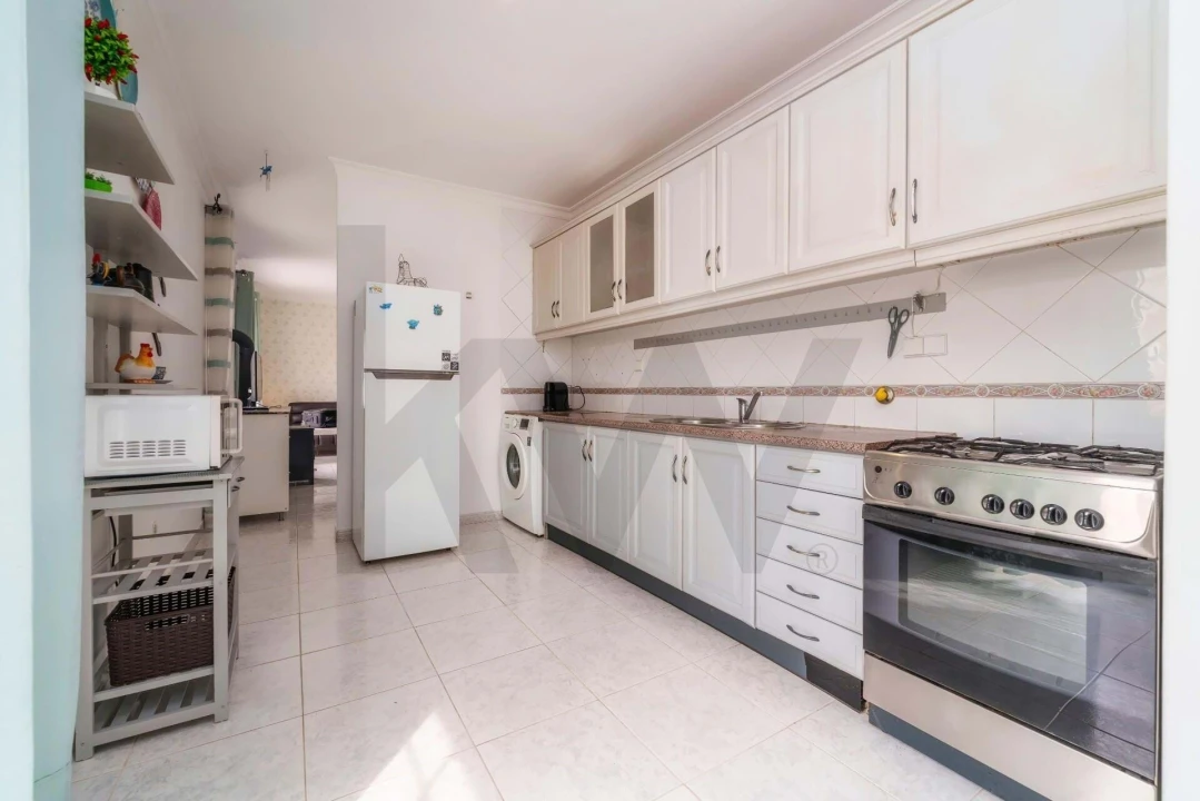 Apartamento para Venda em Monte Gordo Foto 7