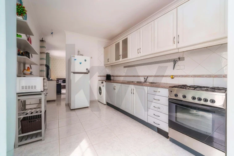 Apartamento para Venda em Monte Gordo Foto 7