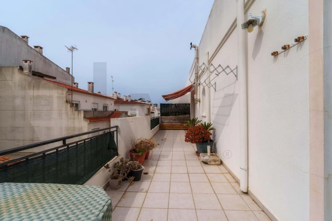 Apartamento para Venda em Monte Gordo Foto 18