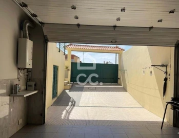Moradia T4 para Venda em Castelo do Neiva