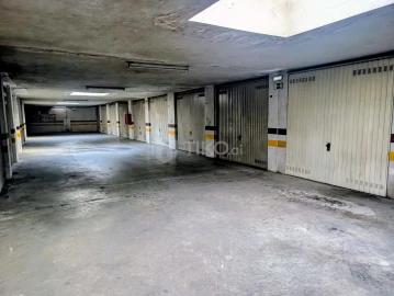 Negócio para Venda em Camarate, Unhos e Apelação