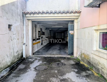 Negócio para Venda em Camarate, Unhos e Apelação