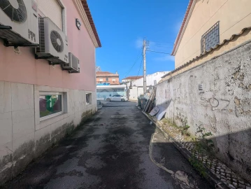Negócio para Venda em Camarate, Unhos e Apelação