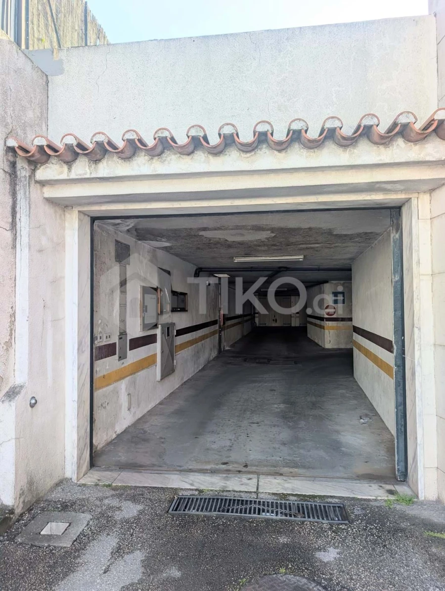 Negócio para Venda em Camarate, Unhos e Apelação Foto 2