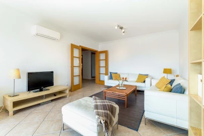 Apartamento T3 para Arrendamento em Tavira (Santa Maria e Santiago)