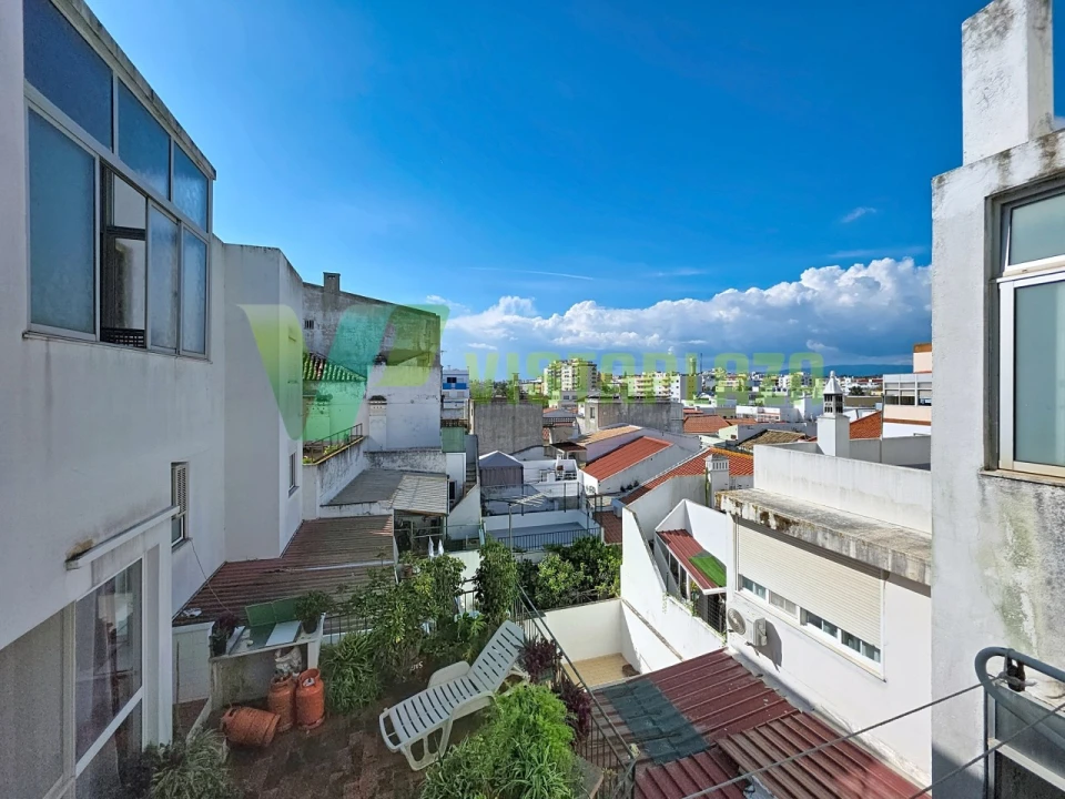 Apartamento T2 para Venda em Portimão Foto 6