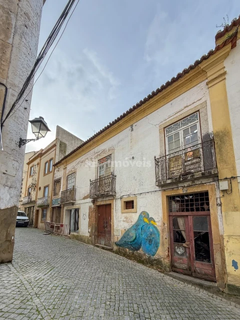 Prédio para Venda em Abrantes (São Vicente e São João) e Alferrarede