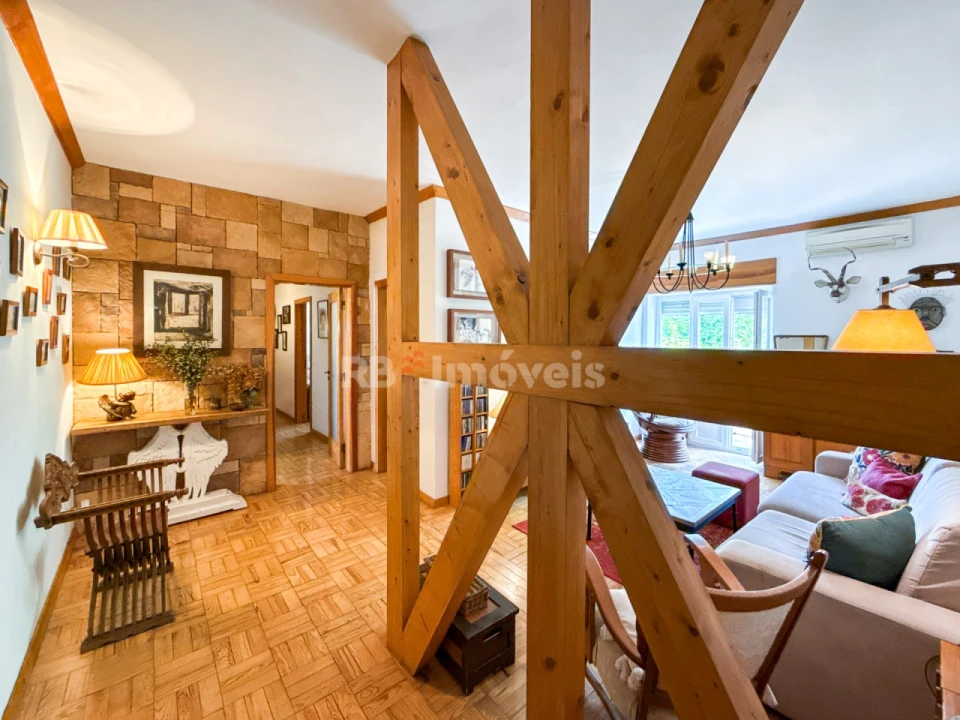 Apartamento T4 para Venda em São João Baptista e Santa Maria dos Olivais Foto 4