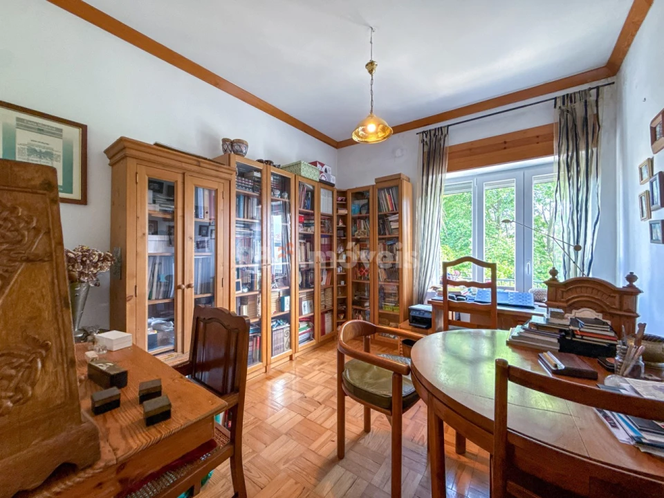 Apartamento T4 para Venda em São João Baptista e Santa Maria dos Olivais Foto 11