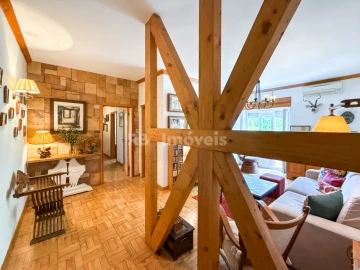 Apartamento T4 para Venda em São João Baptista e Santa Maria dos Olivais