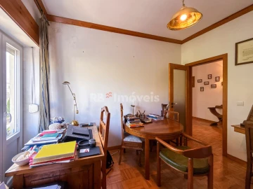 Apartamento T4 para Venda em São João Baptista e Santa Maria dos Olivais