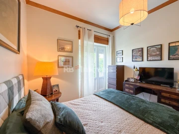 Apartamento T4 para Venda em São João Baptista e Santa Maria dos Olivais