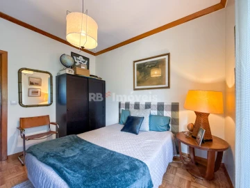Apartamento T4 para Venda em São João Baptista e Santa Maria dos Olivais