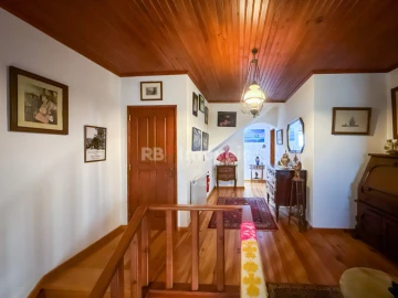 Moradia T7 para Venda em Serra e Junceira