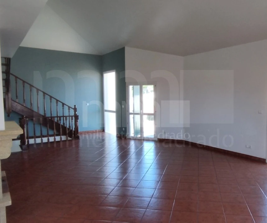 Moradia T5 para Venda em Vila Nova de Anha Foto 6