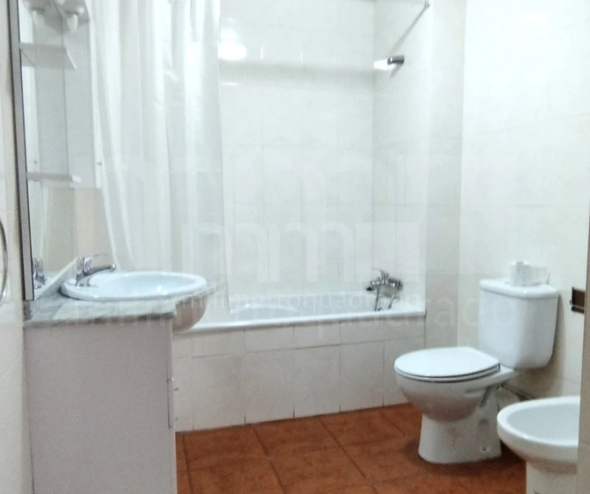 Moradia T5 para Venda em Vila Nova de Anha Foto 11