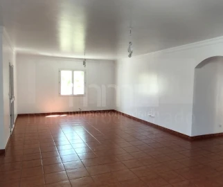 Moradia T5 para Venda em Vila Nova de Anha