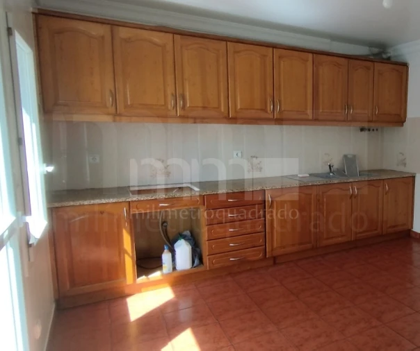 Moradia T5 para Venda em Vila Nova de Anha Foto 10