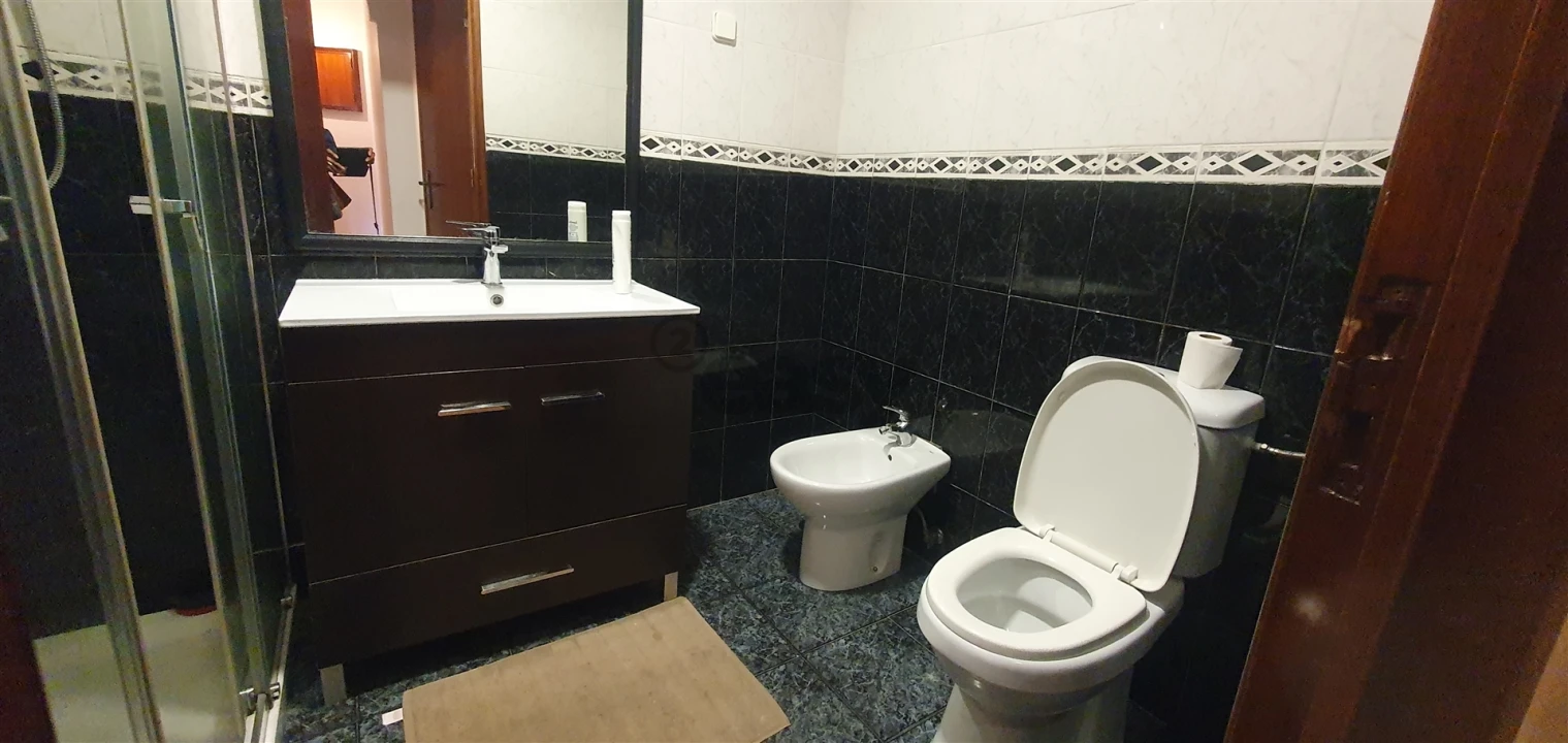 Apartamento T2 para Arrendamento em Queluz e Belas Foto 5