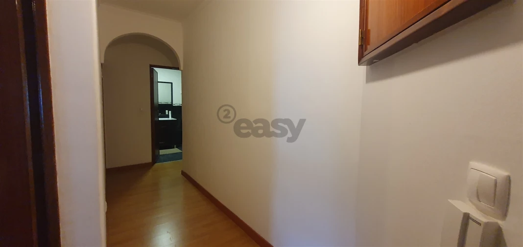 Apartamento T2 para Arrendamento em Queluz e Belas Foto 3