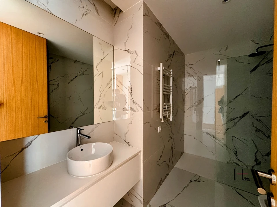 Apartamento T2 para Venda em Canidelo Foto 14
