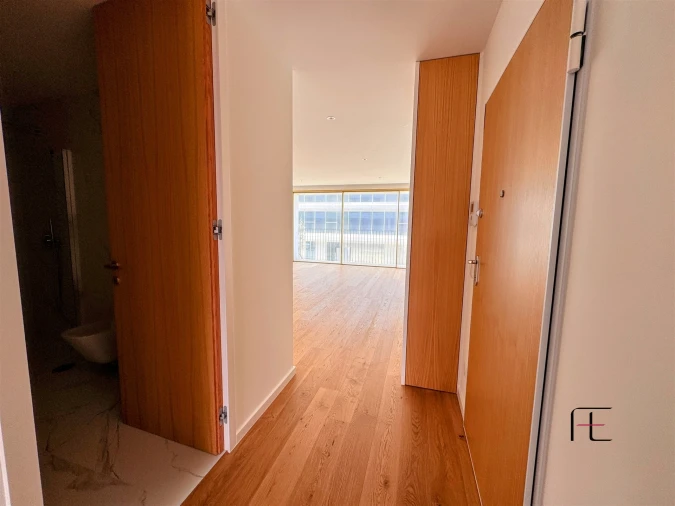 Apartamento T2 para Venda em Canidelo Foto 3
