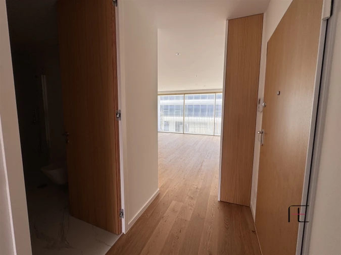 Apartamento T2 para Venda em Canidelo Foto 2