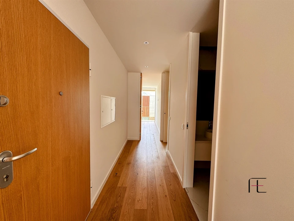 Apartamento T2 para Venda em Canidelo Foto 11