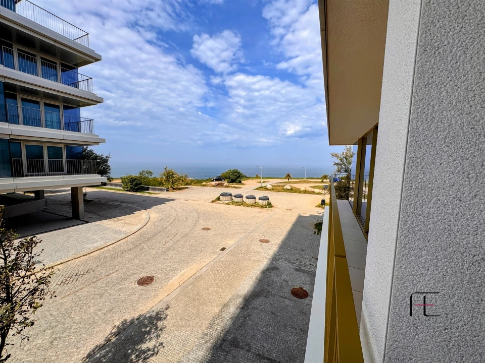 Apartamento T2 para Venda em Canidelo Foto 1