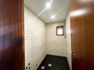 Moradia T4 para Venda em Perafita, Lavra e Santa Cruz do Bispo