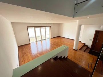 Moradia T4 para Venda em Perafita, Lavra e Santa Cruz do Bispo