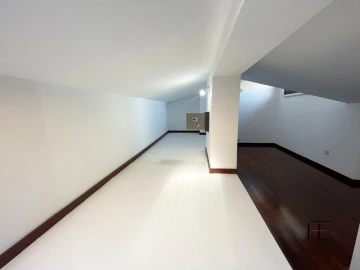 Moradia T4 para Venda em Perafita, Lavra e Santa Cruz do Bispo