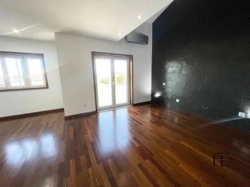 Moradia T4 para Venda em Perafita, Lavra e Santa Cruz do Bispo
