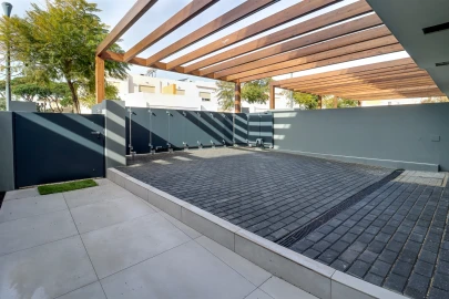Moradia T4 para Venda em Montenegro