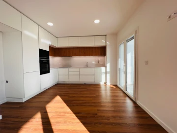 Apartamento T3 para Venda em Tavarede