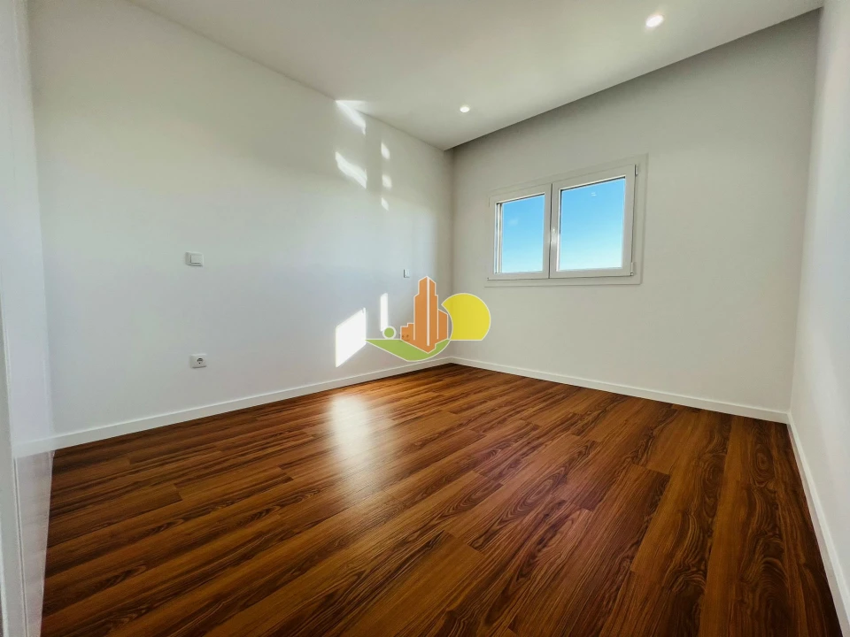 Apartamento T3 para Venda em Tavarede Foto 14