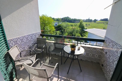 Moradia T8 para Venda em Serzedelo