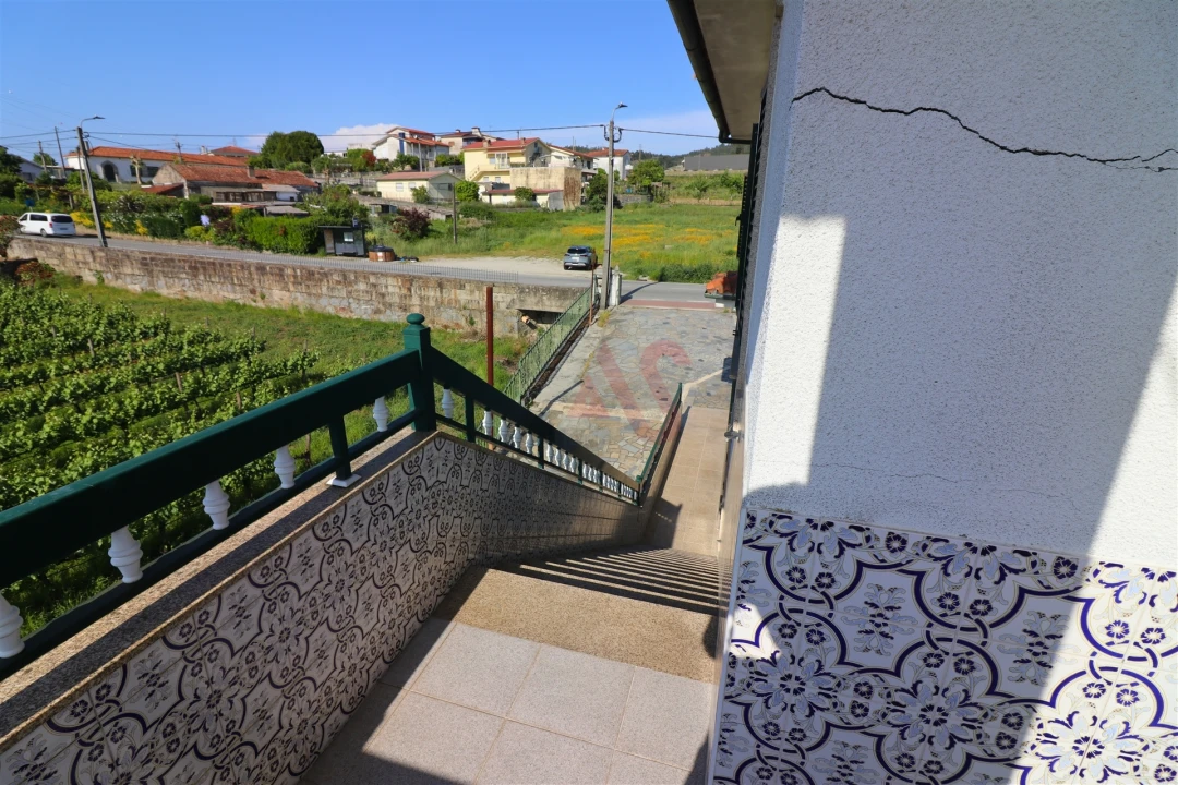 Moradia T8 para Venda em Serzedelo Foto 16