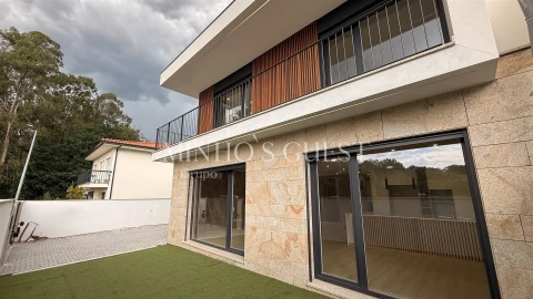 Moradia T4 para Venda em Palmeira
