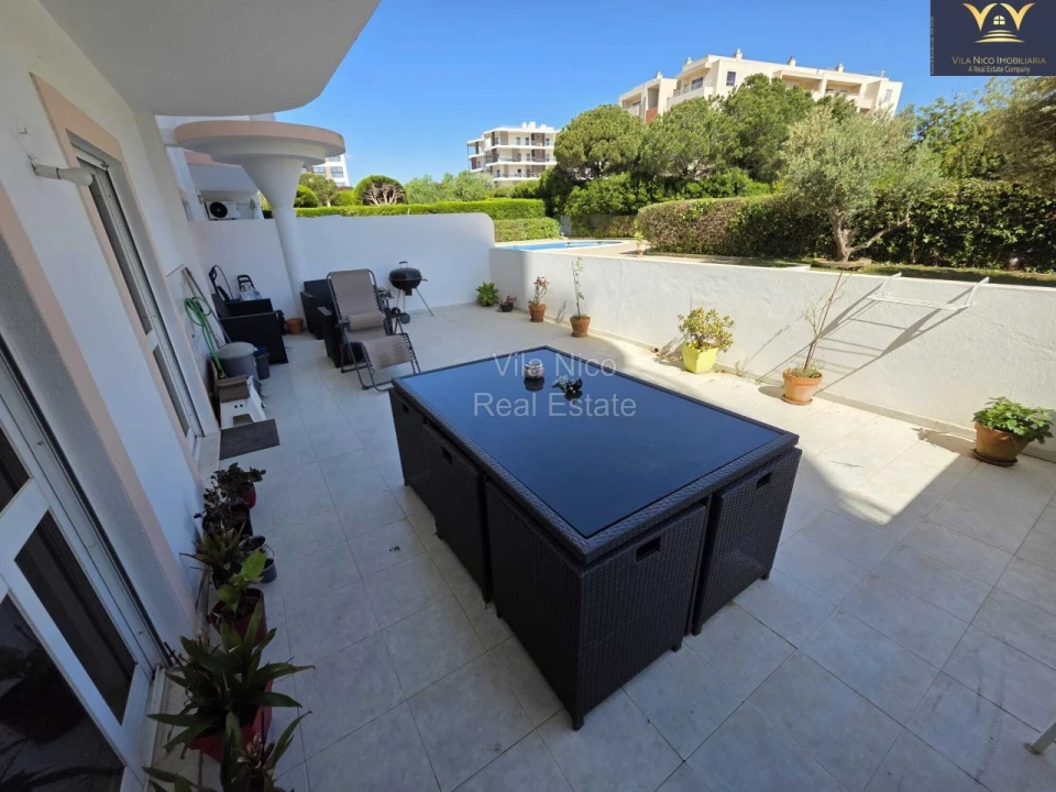 Apartamento T2 para Venda em Portimão Foto 2