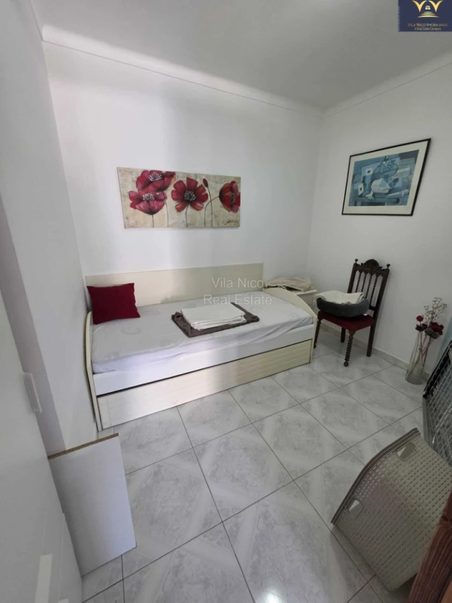 Apartamento T2 para Venda em Portimão Foto 14