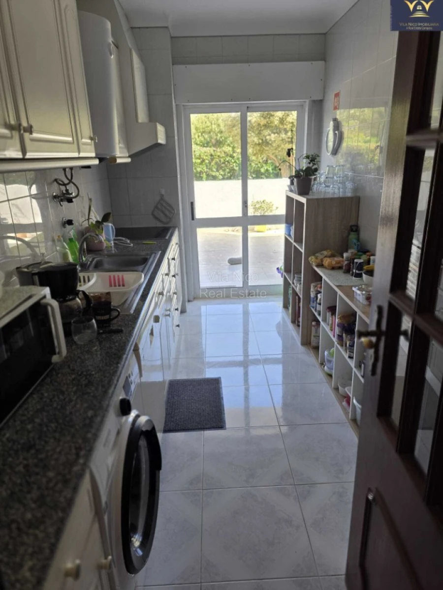 Apartamento T2 para Venda em Portimão Foto 4