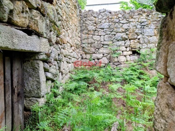 Moradia T0 para Venda em Arnas