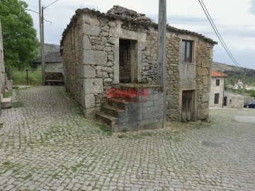 Moradia T0 para Venda em Arnas